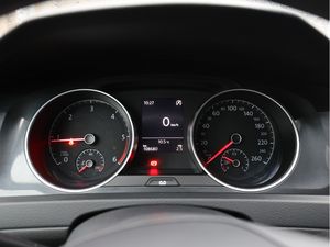Volkswagen Golf Variant VII Trendline 1.6 TDI Klima Blue 19 navigation