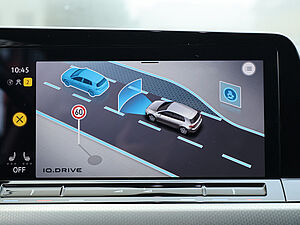 Volkswagen Golf VIII Move 1.5 TSI 15 navigation