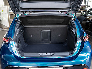 Peugeot 308 GT HYBRID 136 e-DSC6 22 navigation