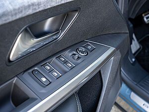 Peugeot 3008 GT HYBRID 136 e-DSC6 20 navigation