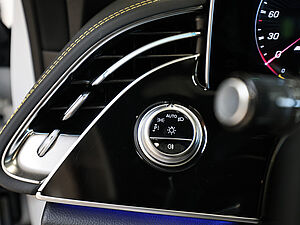 Mercedes-Benz E 53 AMG Hybrid 4M+ Limousine 30 navigation