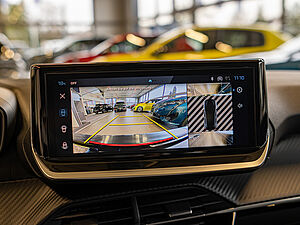 Peugeot 208 Neuer Allure PureTech 100 9 navigation