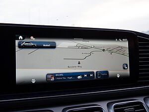 Mercedes-Benz GLE 450 4M AMG Line 13 navigation