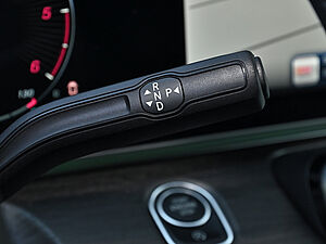 Mercedes-Benz V 300 d AVANTGARDE Extralang 19 navigation