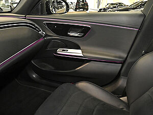Mercedes-Benz E 220 T d AMG Line 15 navigation