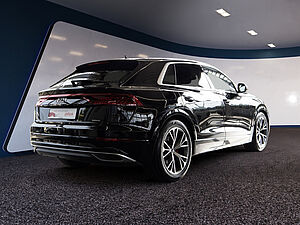 Audi Q8 55 TFSI e quattro 3 navigation