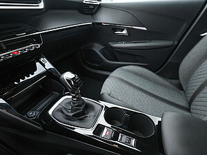Peugeot 208 Neuer Allure PureTech 100 18 navigation