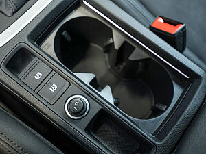 Audi Q3 S line 35 TDI quattro S tronic 18 navigation