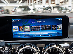 Mercedes-Benz CLA 200 Coupé AMG Sport Premium 10 navigation