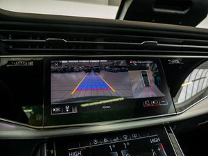 Audi SQ7 4.0 TDI quattro AHK LED Pano HUD Navi SHD 29 navigation