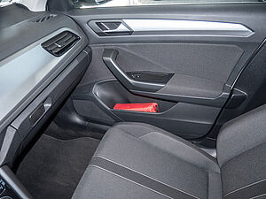 Volkswagen T-Roc Life 1.5 l TSI DSG 17 navigation