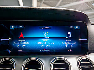 Mercedes-Benz E 300 de T Avantgarde 9 navigation