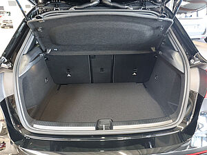Mercedes-Benz A 180 AMG Advanced Plus 31 navigation