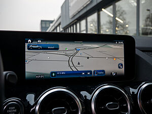 Mercedes-Benz GLA 180 Progressive 11 navigation
