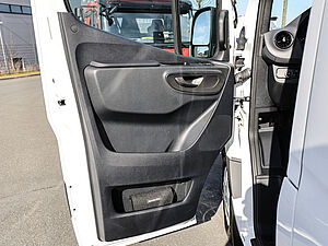 Mercedes-Benz Sprinter 317 CDI Tourer L2H2 28 navigation