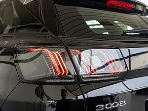 Peugeot 3008 Active Pack PT130 27 navigation