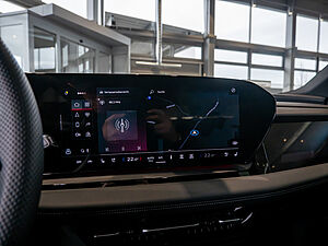 Audi SQ6 SUV e-tron 10 navigation