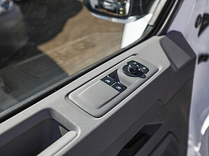 Volkswagen T7 Kasten 2.0 TDI 30 navigation