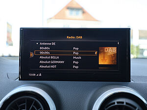Audi Q2 S line 35 TFSI S tronic 12 navigation