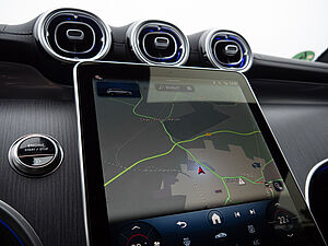 Mercedes-Benz GLC 200 4M AMG Line 12 navigation