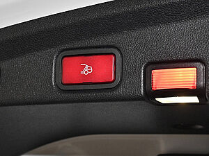 Mercedes-Benz E 300 d 4M Cabrio AMG Line 31 navigation
