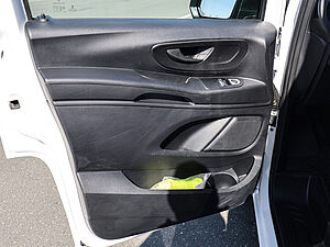 Mercedes-Benz Vito 116 CDI Kasten Lang 27 navigation
