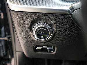 Mercedes-Benz C 200 T AMG Sport Advanced Plus 27 navigation