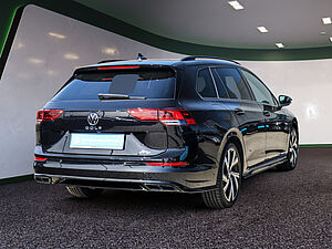 Volkswagen Golf VIII Variant R-Line Black 1.5 l eTSI DSG 3 navigation