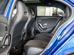 Mercedes-Benz A 220 d AMG Sport Advanced Plus 4 navigation