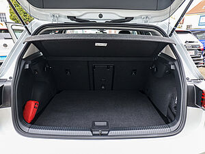 Volkswagen Golf VIII Goal 2,0 l TDI DSG 33 navigation