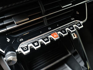 Peugeot 208 Neuer Style PureTech 100 13 navigation