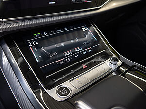 Audi Q8 55 TFSI e quattro 15 navigation