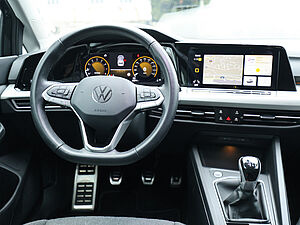 Volkswagen Golf VIII Move 1.5 TSI 10 navigation