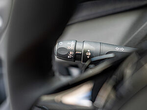 Peugeot 308 Allure HYBRID 136 e-DSC6 15 navigation