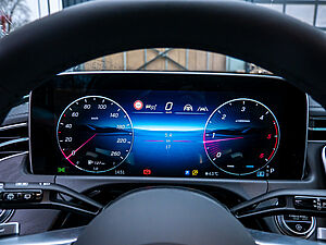 Mercedes-Benz E 220 d T AMG Line Premium 12 navigation