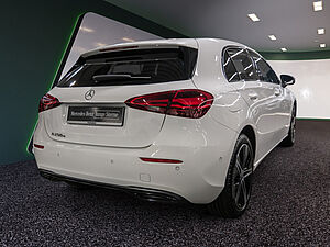 Mercedes-Benz A 250 e Progressive 4 navigation