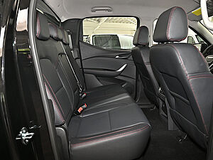 Maxus T60 MAX Luxury 4x4 4 navigation