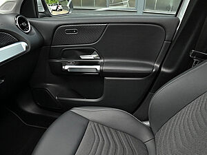 Mercedes-Benz GLB 200 d Progressive Advanced 15 navigation