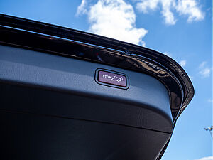 Mercedes-Benz C 180 T Avantgarde Advanced 27 navigation