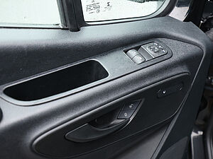 Mercedes-Benz Sprinter 317 CDI Behindertentransport Tourer L2H2 29 navigation