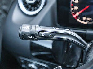 Mercedes-Benz GLA 180 Progressive Advanced 28 navigation