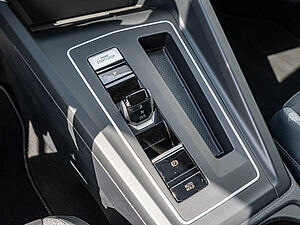 Volkswagen Golf VIII Variant Goal 2,0 l TDI DSG 14 navigation