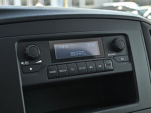Mercedes-Benz Vito 110 CDI Kasten Lang 11 navigation