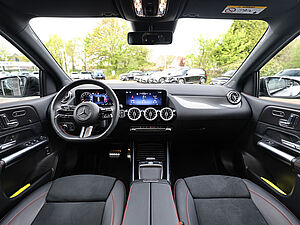 Mercedes-Benz B 220 d AMG 8 navigation