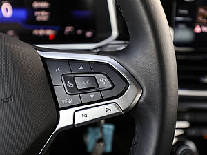 Volkswagen T-Roc R-Line 1.0 TSI 19 navigation