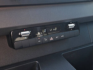 Mercedes-Benz Sprinter 317 CDI KA L4H2 14 navigation