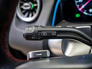 Mercedes-Benz GLB 200 d AMG Line 17 navigation
