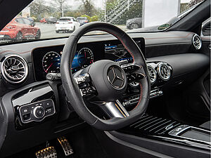 Mercedes-Benz CLA 250 SB e AMG Sport Advanced Plus 28 navigation