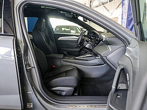 Peugeot 408 GT HYBRID 145 e-DSC6 2 navigation