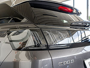 Peugeot 3008 Allure Pack Hybrid 225 27 navigation